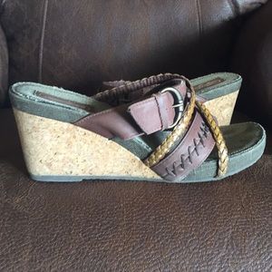 Skechers slip-on wedge sandal